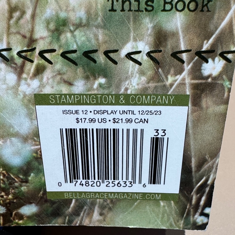 Bella Grace - Field Guide to Everyday Magic - Black and Green Edition - Picture 2 of 2